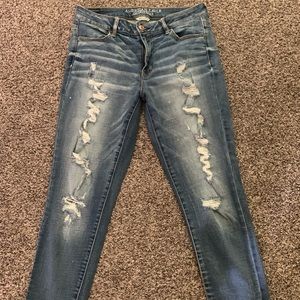 American Eagle mid rise distressed jegging ankle